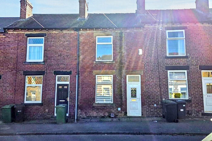 2 Bedroom Terraced House For Sale In Wood Lane, Rothwell, Leeds, West Yorkshire, LS26