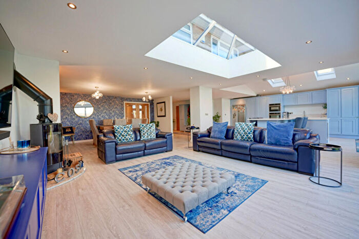 4 Bedroom Detached House For Sale In Greenway, Buckden, PE19