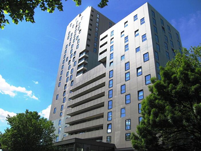 1 Bedroom Flat To Rent In Wharfside Point South, Prestons Road, London, E14