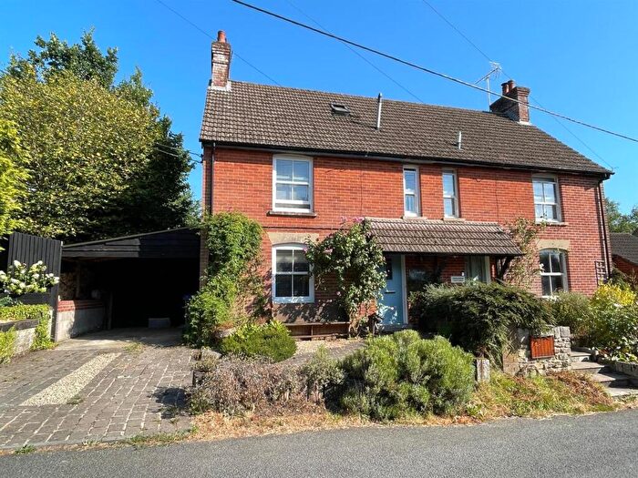 3 Bedroom Semi-Detached House For Sale In Morgans Vale Road, Redlynch, Salisbury, SP5