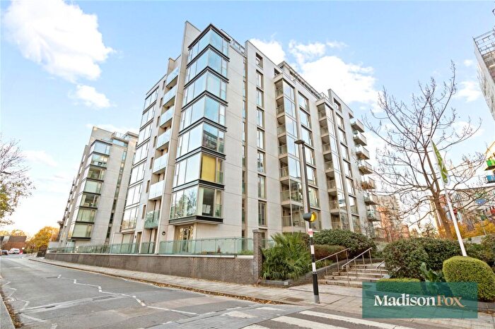 2 Bedroom Apartment To Rent In Waterside Way, London, Greater London, N17