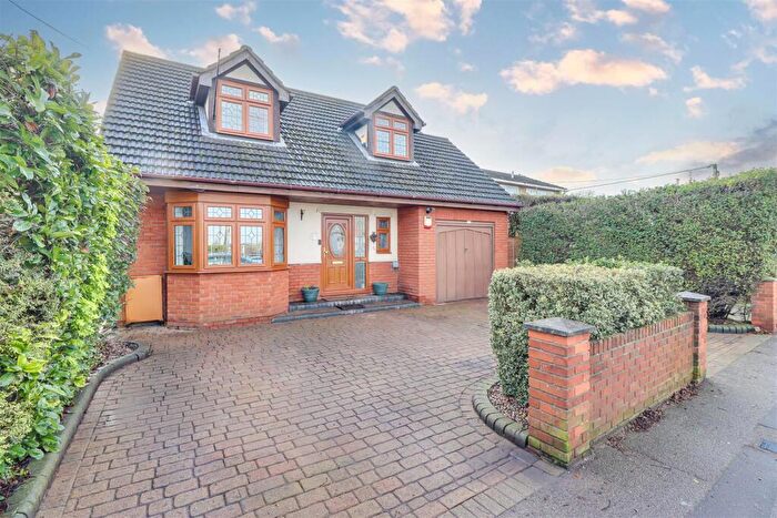 5 Bedroom Detached House For Sale In London Road, Benfleet, SS7