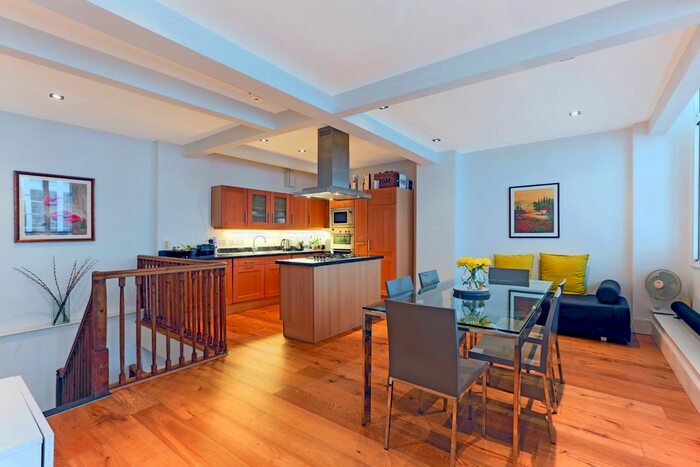 1 Bedroom Flat To Rent In Beak Street, London, W1F