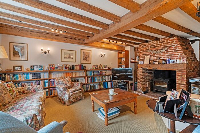 2 Bedroom Cottage To Rent In High Street, Mayfield, TN20