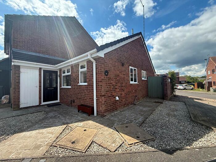1 Bedroom Terraced Bungalow For Sale In Laithwaite Close, Leicester, LE4