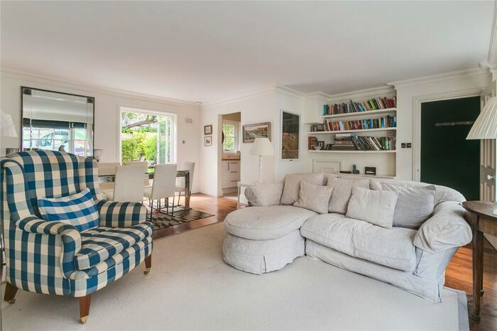 2 Bedroom House To Rent In Redcliffe Mews, London, SW10