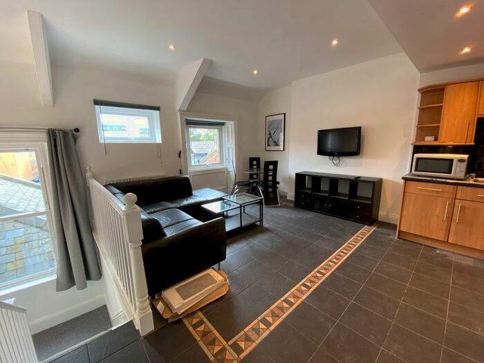 2 Bedroom Flat To Rent In Claremont Terrace, Newcastle Upon Tyne, NE2