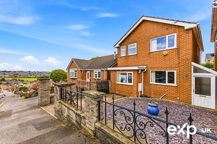 4 Bedroom Detached House For Sale In Standhill Avenue, Carlton, Nottingham, NG4