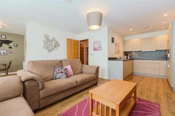 2 Bedroom Apartment To Rent In Deanery Road, City Centre, Bristol, BS1