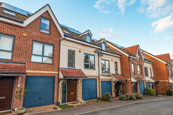 4 Bedroom Terraced House For Sale In Hamlyn Gardens, Crystal Palace, London, SE19