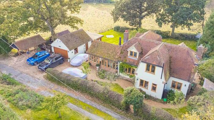 3 Bedroom Detached House For Sale In Lones Hole, Shalford, CM7