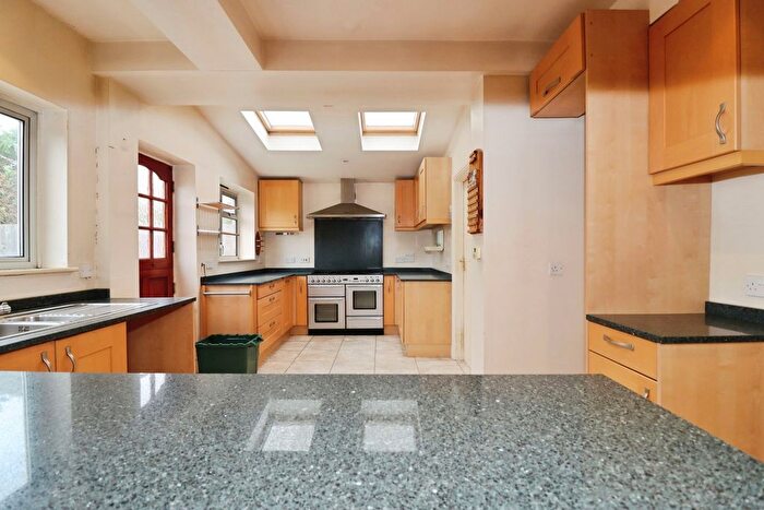 3 Bedroom Semi-Detached House For Sale In Dunkeld Avenue, Filton, Bristol, Gloucestershire, BS34