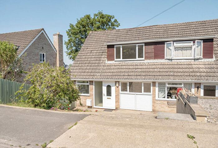 3 Bedroom Semi Detached House For Sale In Arundel Drive, Rodborough, Stroud, Gloucestershire, GL5