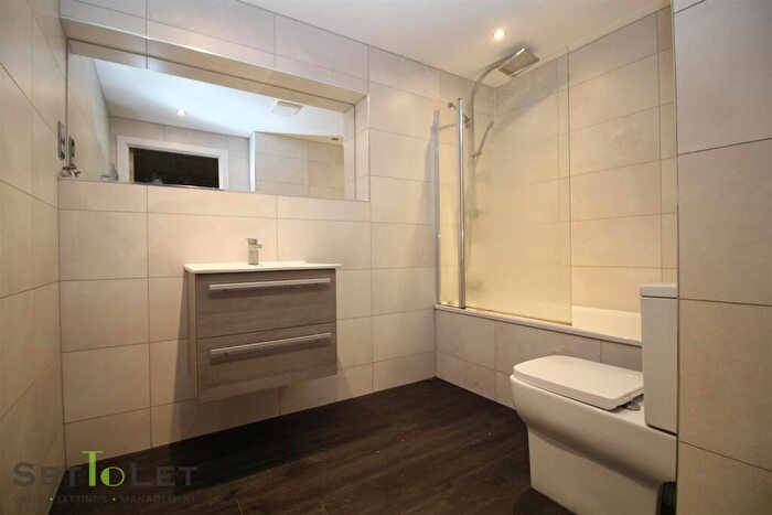 2 Bedroom Apartment To Rent In Agin Court, Charles Street, Leicester, LE1
