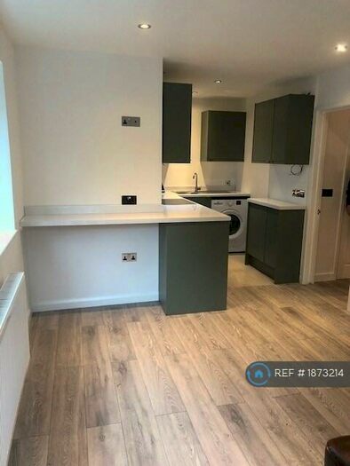 1 Bedroom Flat To Rent In Ash Green Lane East, Surrey, GU12