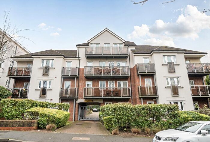2 Bedroom Flat For Sale In Eaton Road, Sutton, SM2