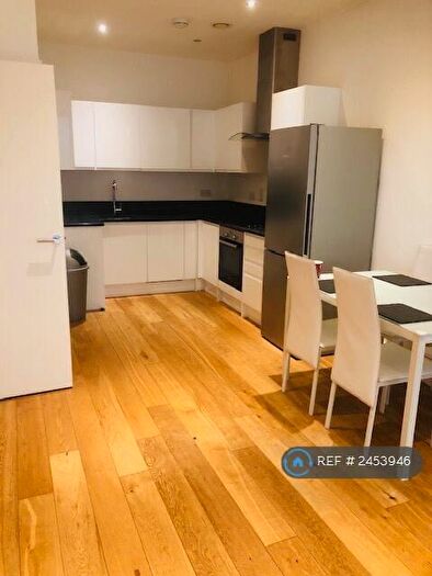 1 Bedroom Flat To Rent In Cornwall House, Slough, SL1