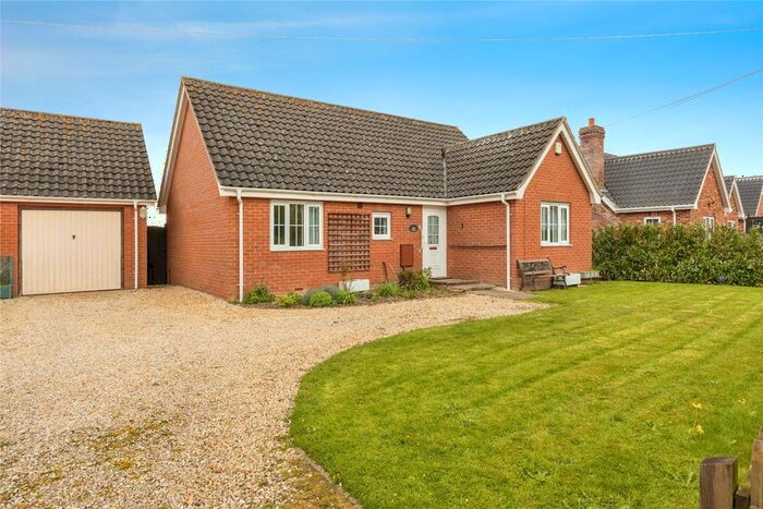 3 Bedroom Bungalow For Sale In North Road, Bunwell, Norwich, Norfolk, NR16