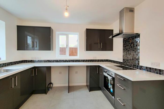 4 Bedroom Detached House To Rent In Sutton Crescent, Freethorpe, Norwich, NR13