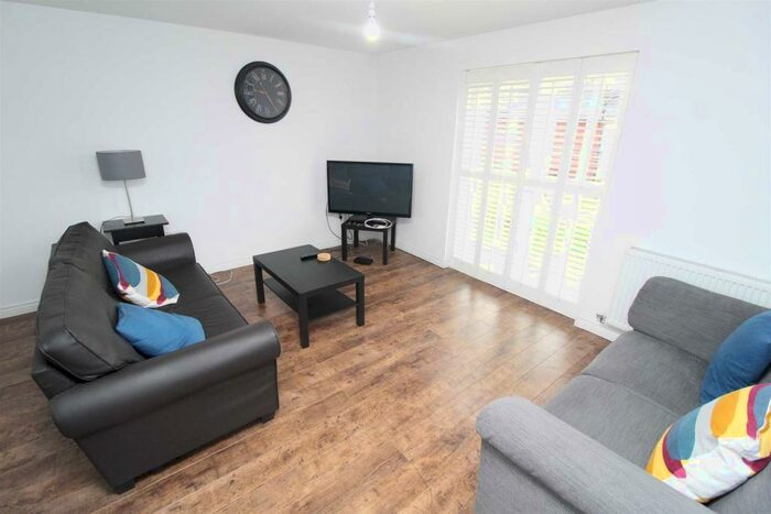 2 Bedroom Apartment To Rent In Haven Street, Broughton, Milton Keynes, MK10