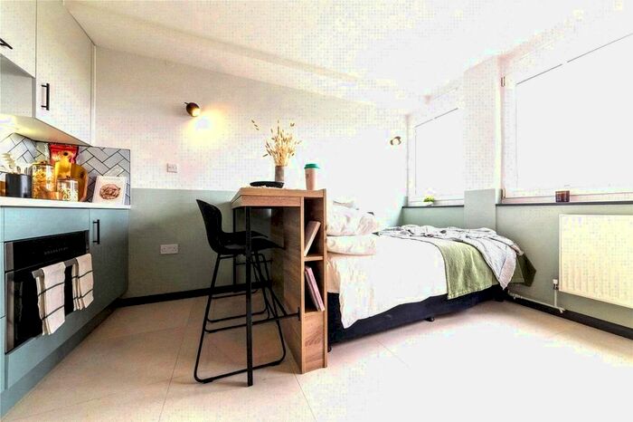 Studio To Rent In Uncle Stockwell, Courland Grove, London, SW8