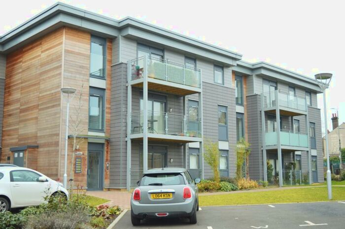 1 Bedroom Flat To Rent In Newsom Place, St Albans, AL1