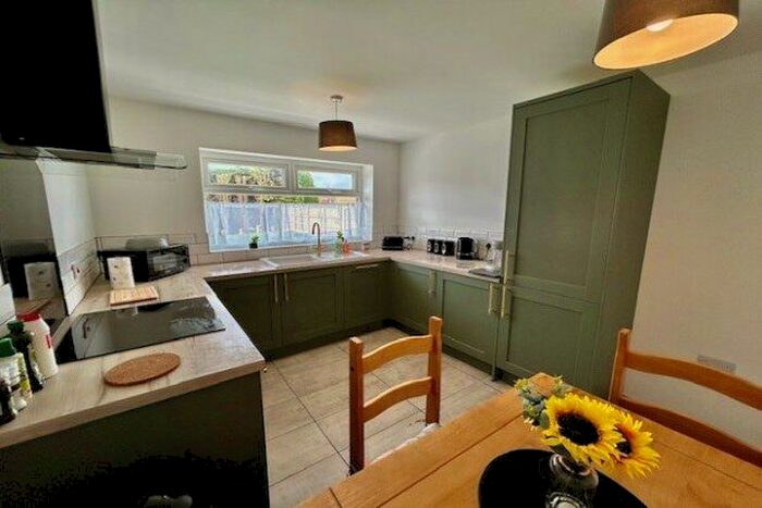 2 Bedroom Bungalow To Rent In St. James Avenue, Chester, CH2