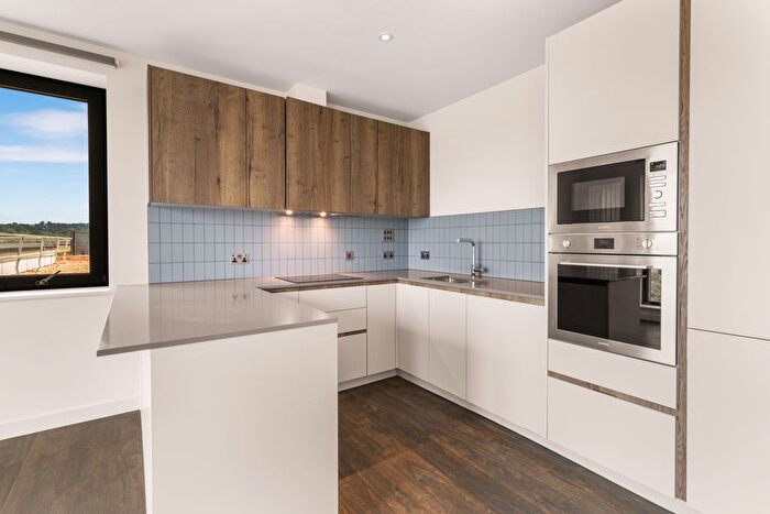 2 Bedroom Flat To Rent In Greenford, UB6