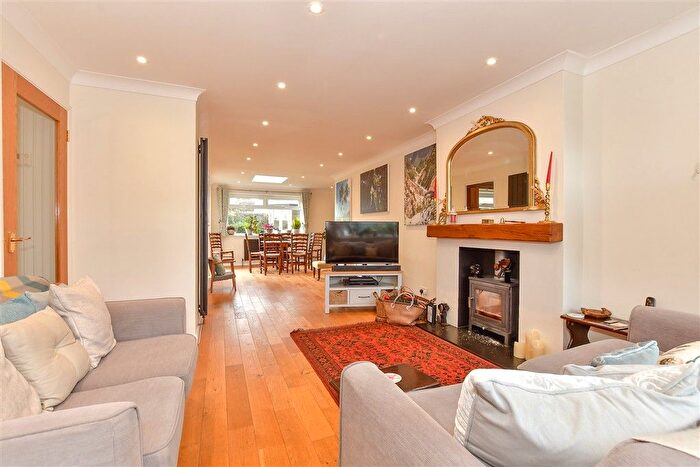 4 Bedroom Detached House For Sale In Durnford Close, Canterbury, Kent, CT2