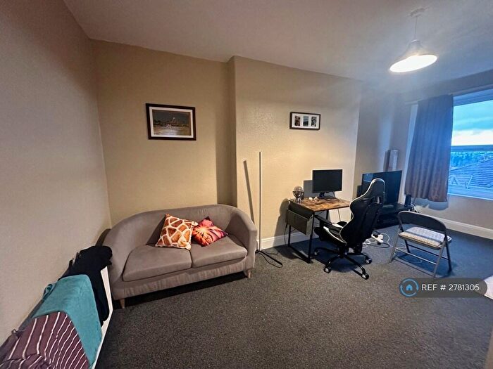 1 Bedroom Flat To Rent In Claremont Road, Bristol, BS7