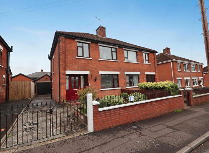 3 Bedroom Semi-Detached House For Sale In Mountainview Park, Belfast, BT14