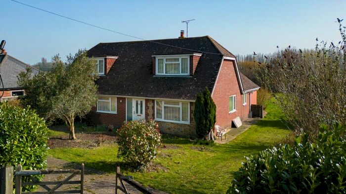4 Bedroom Detached House For Sale In West Hythe Road, West Hythe, Hythe, Kent, CT21