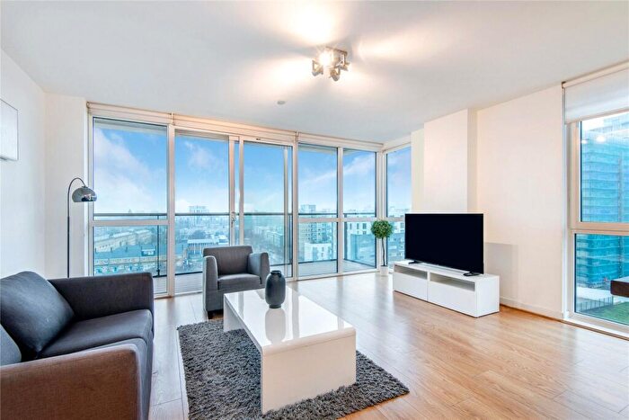 2 Bedroom Apartment To Rent In Hay Currie Street, London, E14