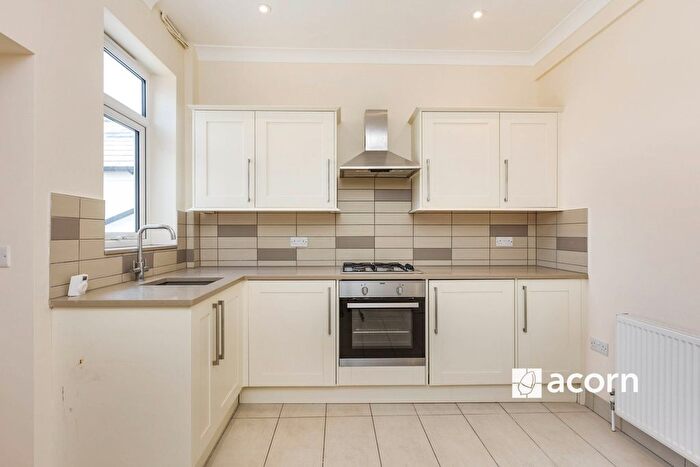 1 Bedroom Maisonette To Rent In Dover Road East, Gravesend, DA11