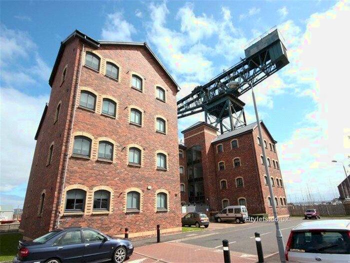 2 Bedroom Flat To Rent In James Watt Way, (Flat /), Greenock, PA15