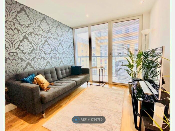 1 Bedroom Flat To Rent In Dowells Street, London, SE10