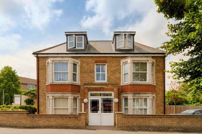 1 Bedroom Flat To Rent In Kingston Road, New Malden, KT3