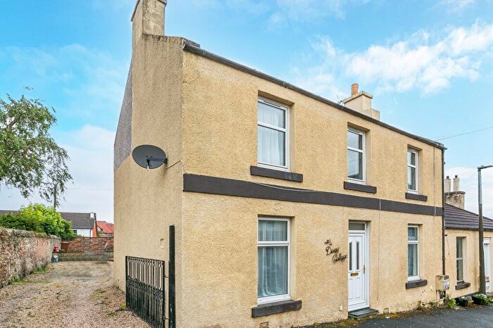 3 Bedroom Semi Detached House For Sale In Drum Street, Edinburgh, EH17