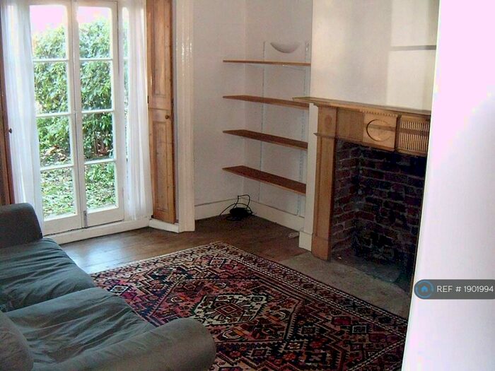 1 Bedroom Flat To Rent In Urlwin Street, London, SE5