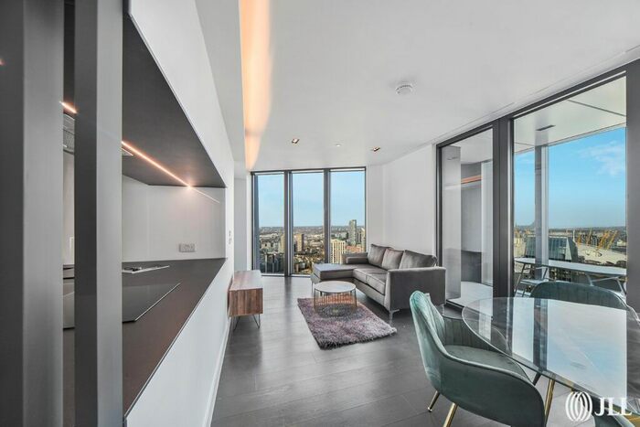 2 Bedroom Flat To Rent In Amory Tower, Marsh Wall, E14