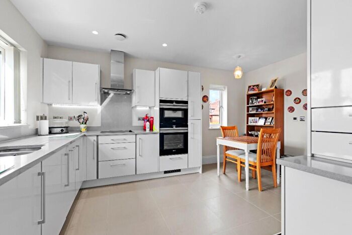 3 Bedroom Retirement Property For Sale In Woodland Drive, Great Alne Park, Alcester, Warwickshire, B49