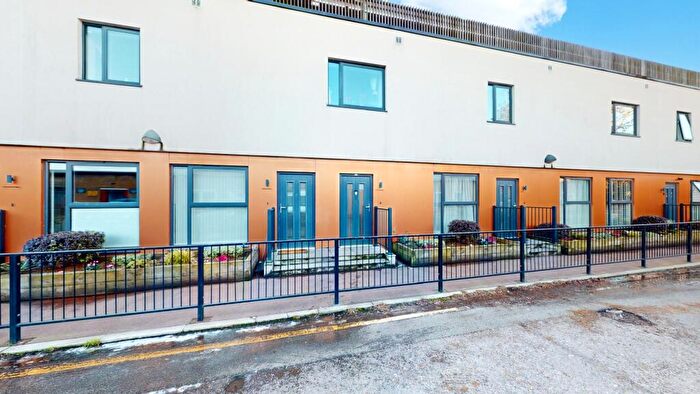 2 Bedroom Flat For Sale In Field End Road, Ruislip, HA4