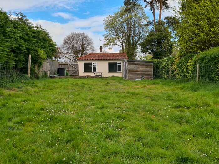 3 Bedroom Detached Bungalow To Rent In Norwich Road, Ludham, Great Yarmouth NR29