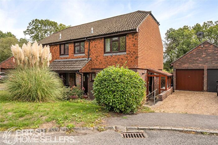 3 Bedroom Semi-Detached House For Sale In Crofts Close, Chiddingfold, Godalming, Surrey, GU8