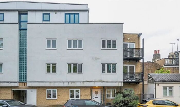 2 Bedroom Flat To Rent In Mellish Street, Millharbour, Canary Wharf, E14