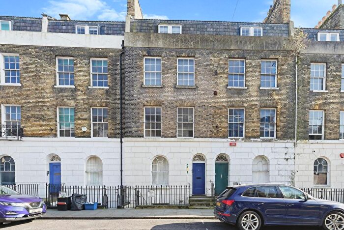 1 Bedroom Flat To Rent In Castle Street, Dover, CT16