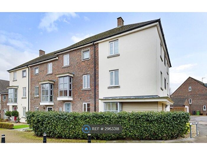 5 Bedroom Terraced House To Rent In Appleton Drive, Basingstoke, RG24
