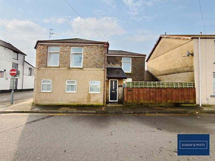 3 Bedroom End Terrace House For Sale In Seymour Street, Aberdare, CF44