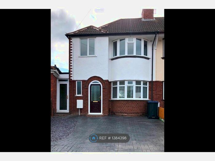 3 Bedroom Semi-Detached House To Rent In Quinton, Birmingham, B32