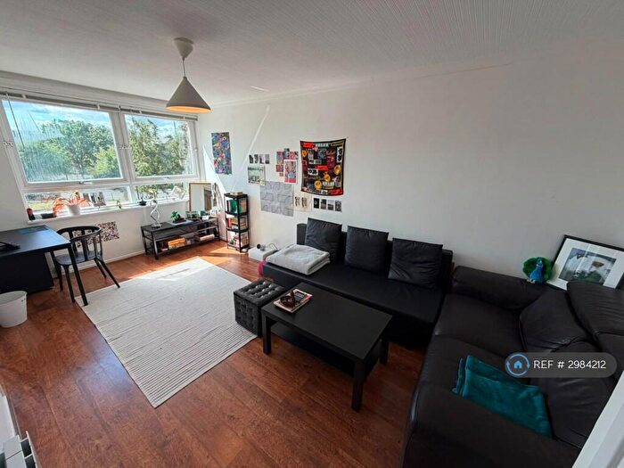 1 Bedroom Flat To Rent In Arrowsmith House, Spital Tongues, Newcastle Upon Tyne, NE2